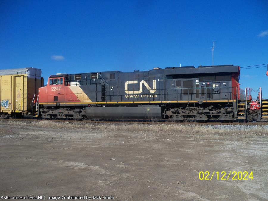 CN 2247